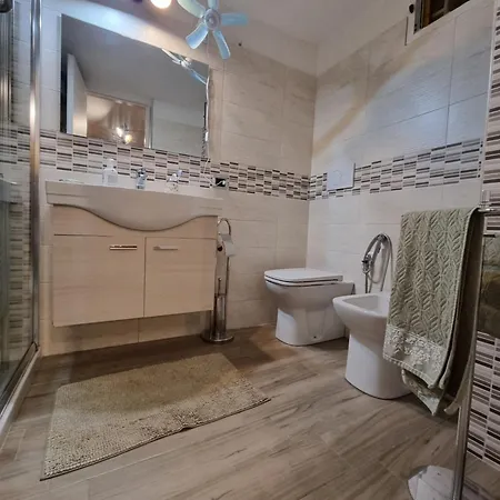 Demi Apartment